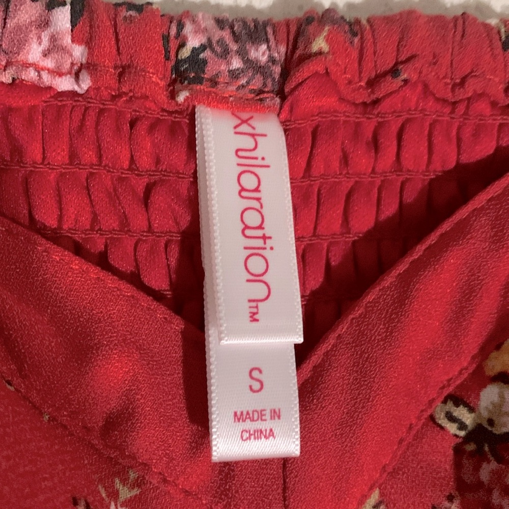 Barely used Xhilaration (size SMALL). Above knee height length.